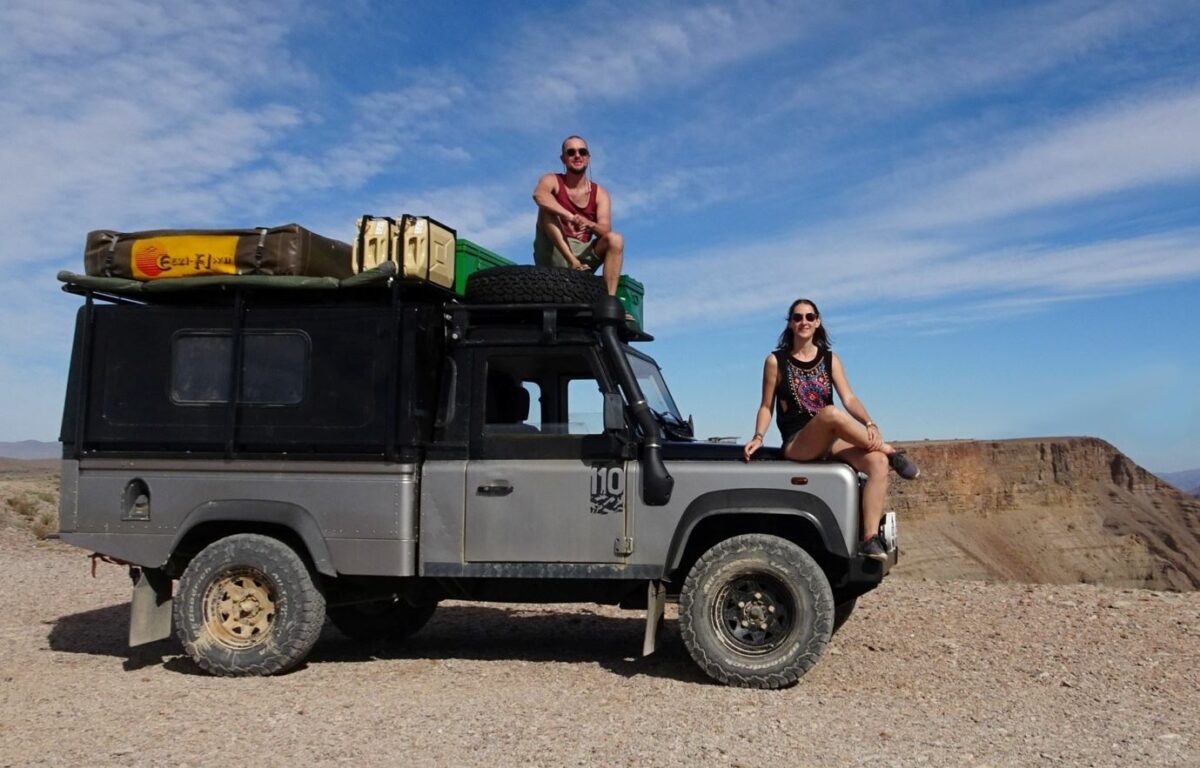 David Waltisberg und seine Partnerin Lisa befinden sich derzeit im Fish River Canyon im Süden Namibias.